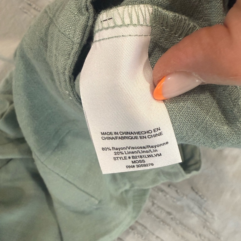 Thread & Supply Light Green Cargo Pants Small NWT - Picture 9 of 12